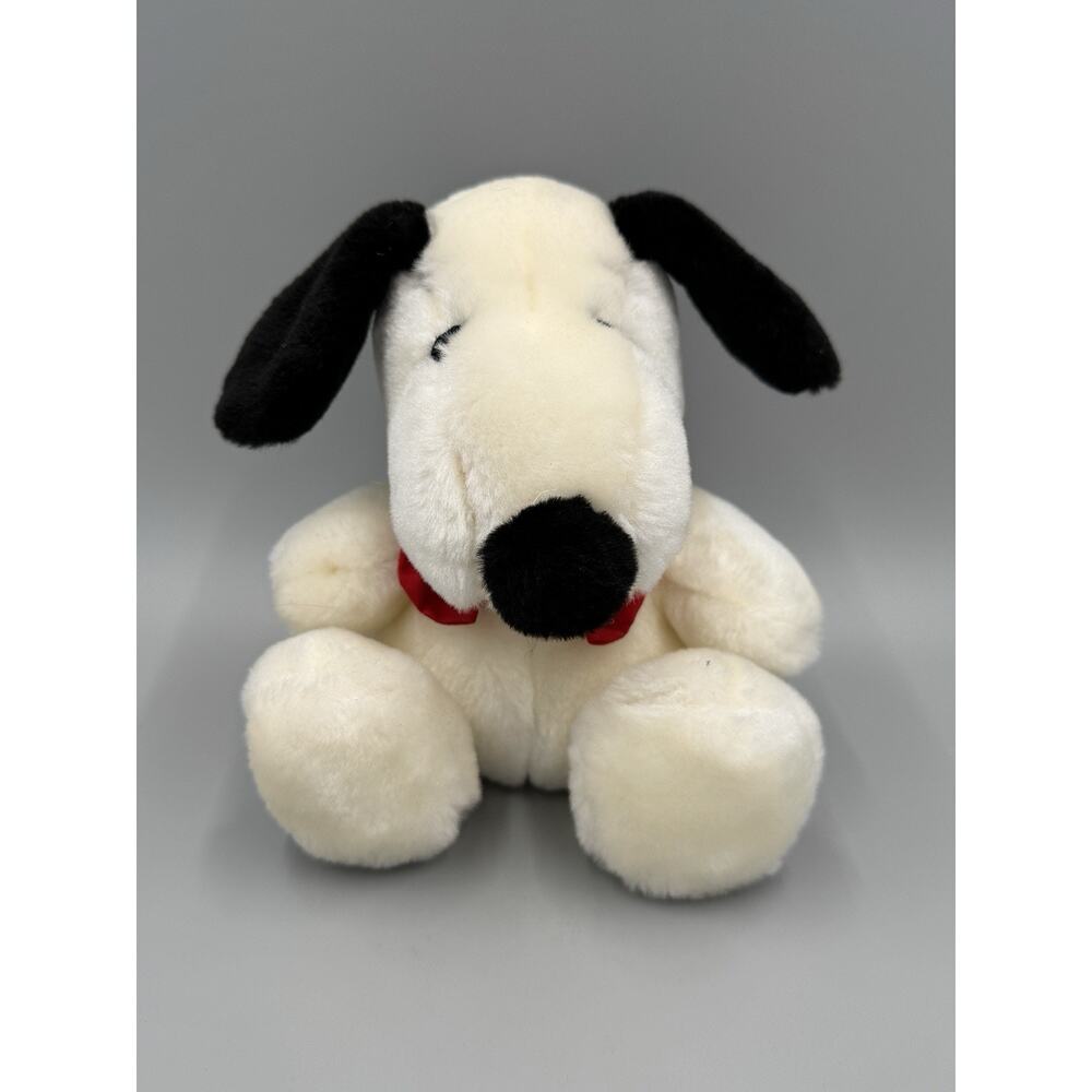Peanuts Cedar Point Cedar Fair Snoopy Plush Dog 6.5” Stuffed Animal